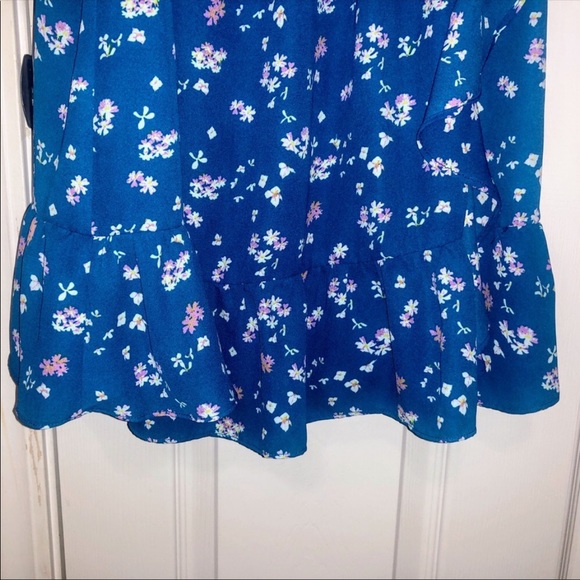 Cold-Shoulder Floral Dress 🌸💙 - Picture 5 of 13